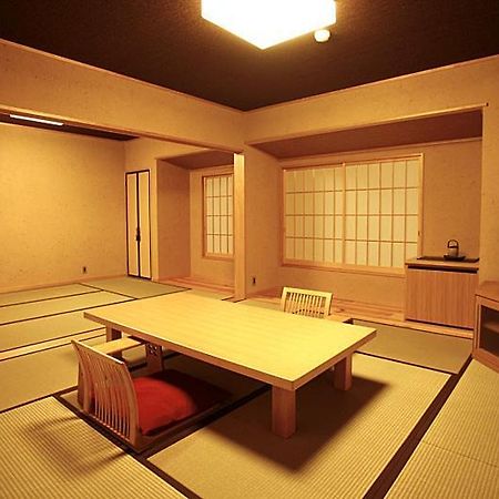 Masutomi Ryokan Хаконе Екстериор снимка
