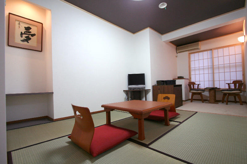 Masutomi Ryokan Хаконе Стая снимка